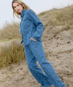 Joannadavila.shop1d2a4945c3 1