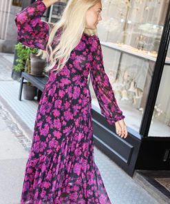 Joannadavila.shopea81e7f9fd 1